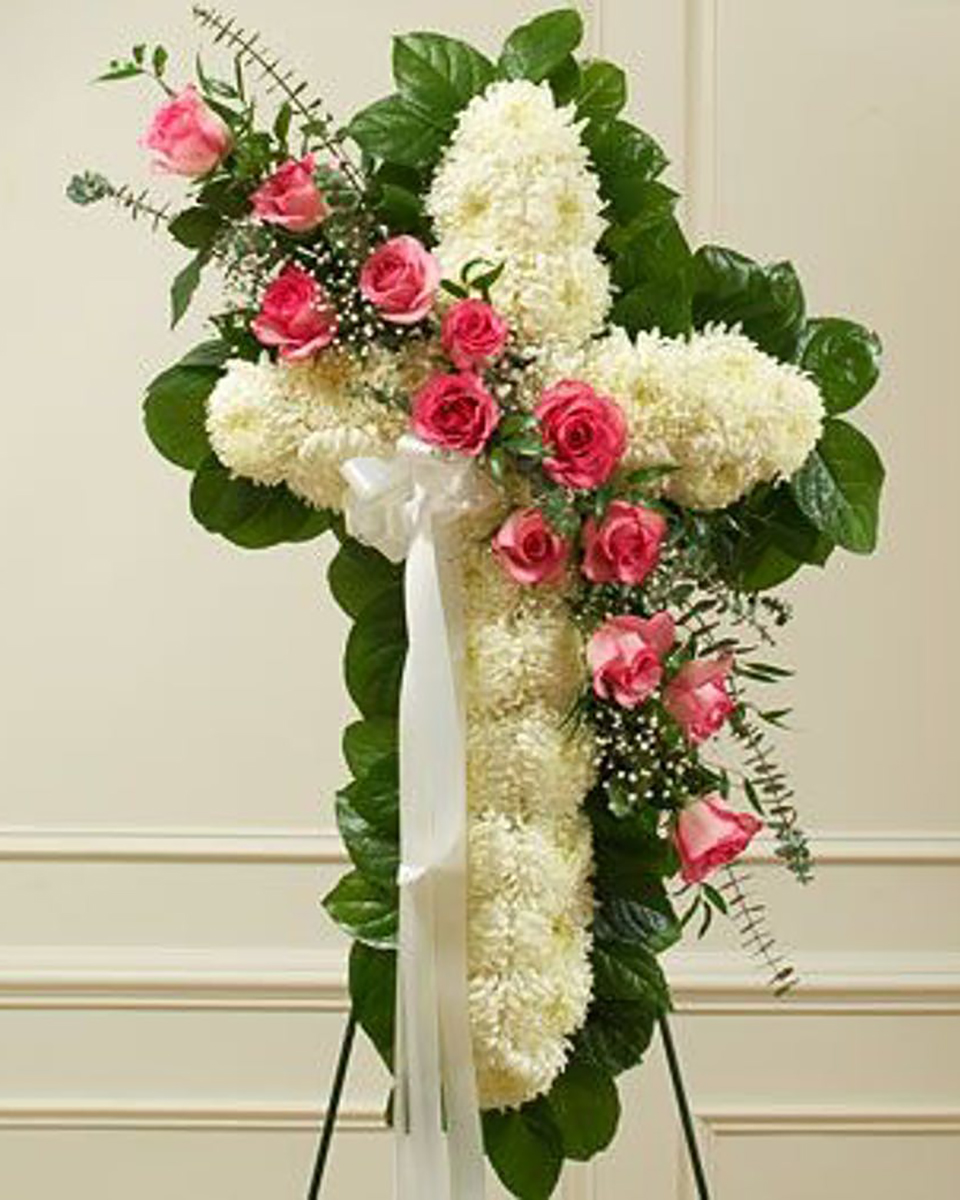 Rosa Cruz -Premium (36 Inch) Standing crosses are a beautiful expression of condolence and tribute. Our standing cross has a sash of pink roses, eucalytuts and more. .
DELIVERY: Every order is hand-delivered direct to the recipient. These items will be delivered by us locally, or a qualified retail local florist.